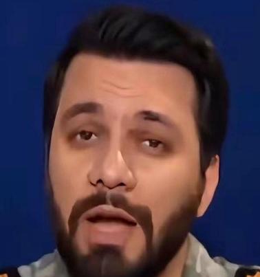 指挥部被一锅端了，卫星被打瞎了，通讯全断了，上级在哪儿都不知道，内鬼还在暗处盯着