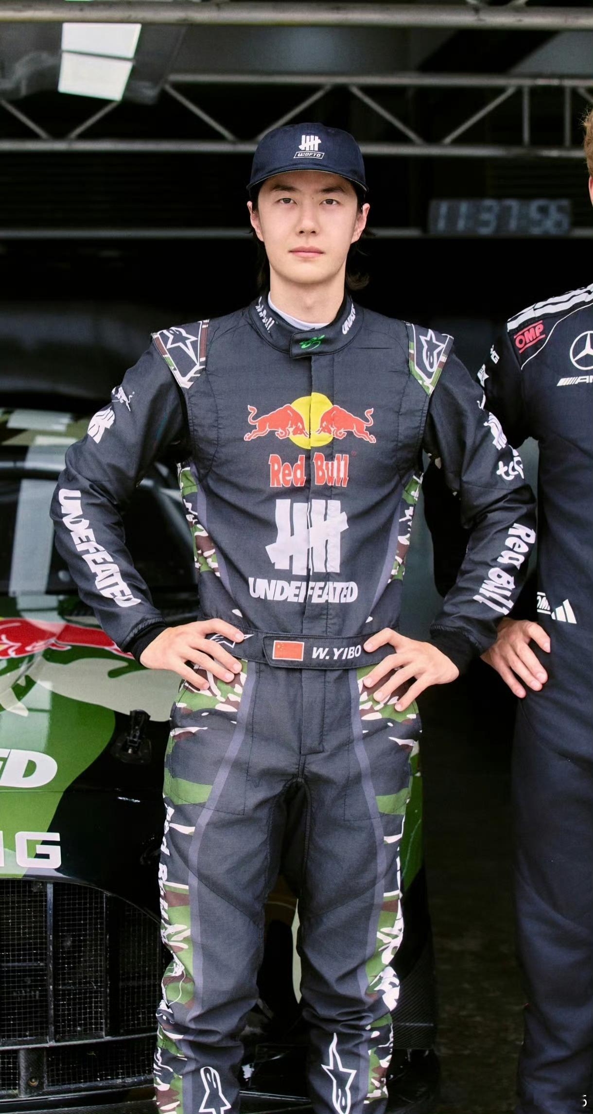 85标准姿势王一博85racing