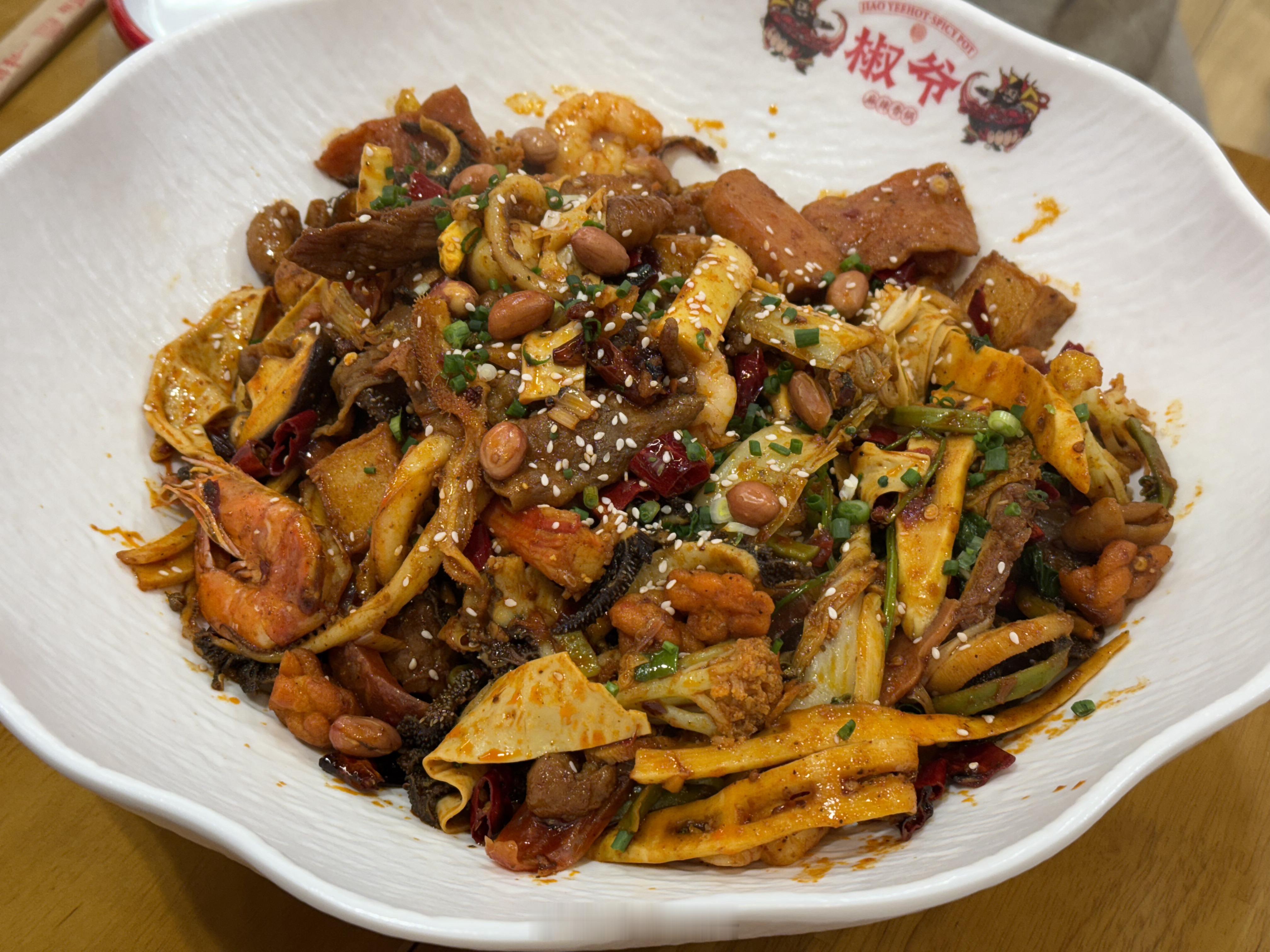 炫饭时间到🍚苹果 华为vivo OPPO 四台Pro例行咔一张供大家参考～ 