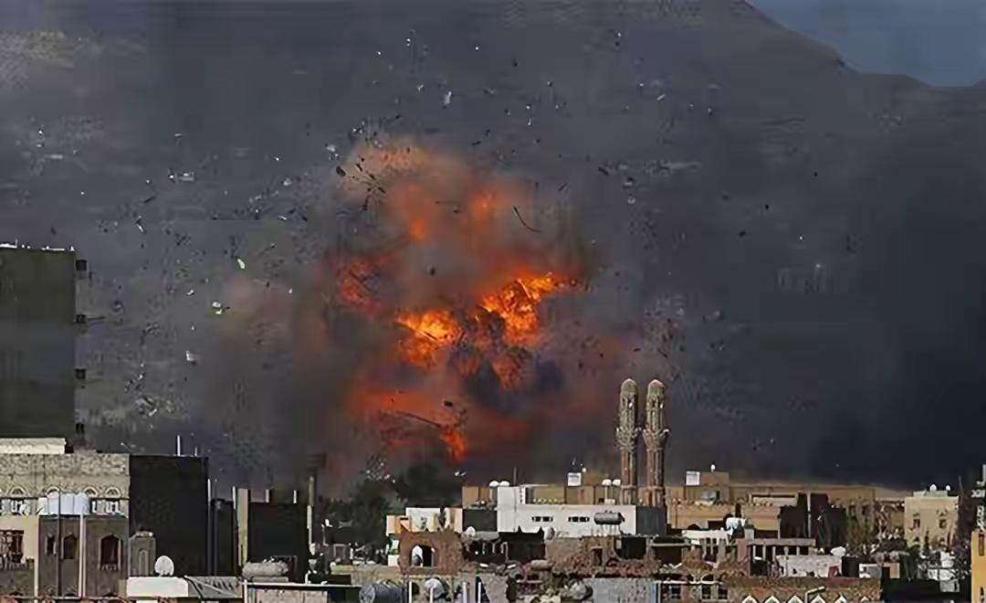 沙特空袭也门
       沙特空袭也门，这个被摆出来的最新事件，我认为比美俄乌