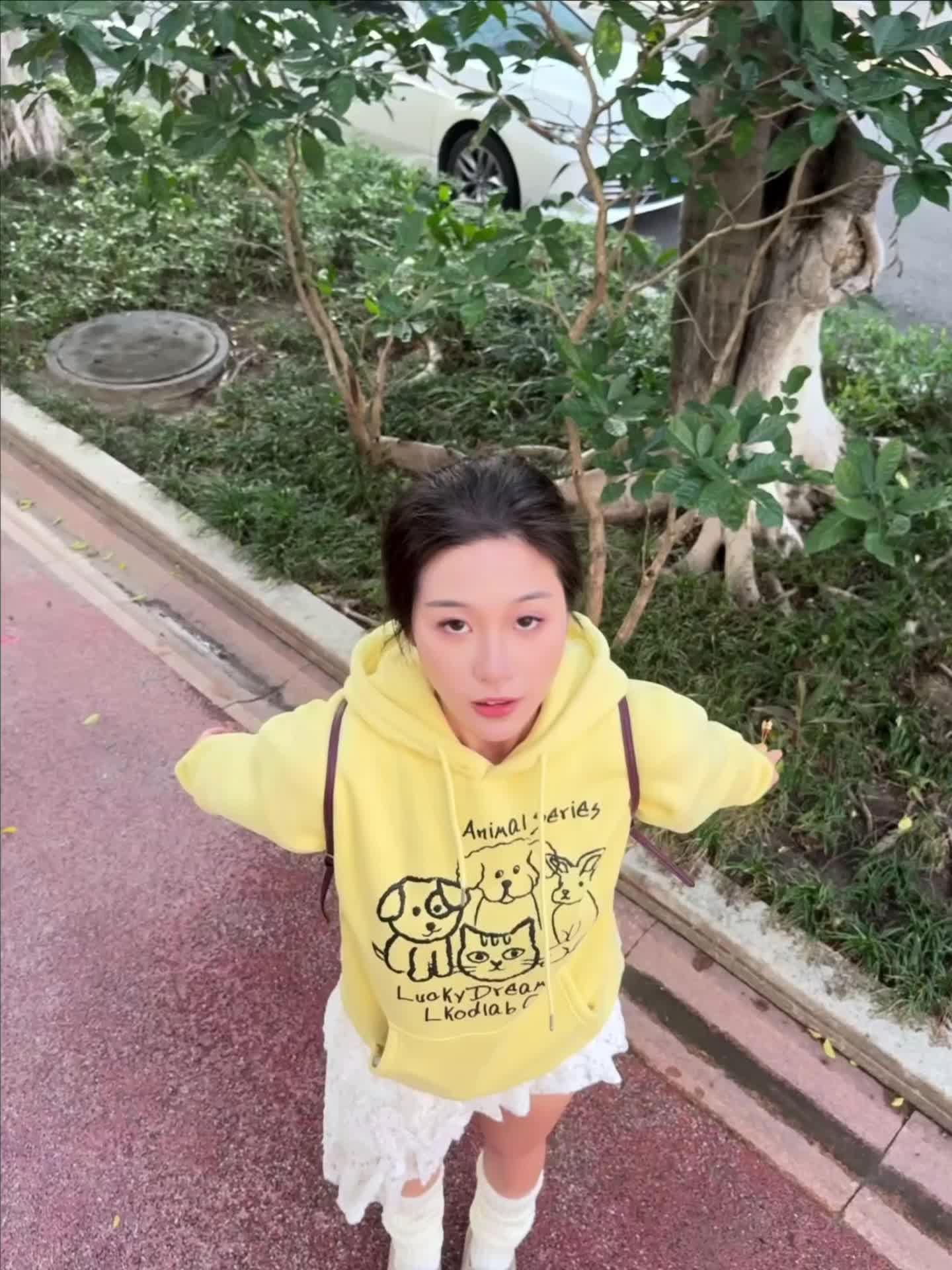 今天的人设是甜妹