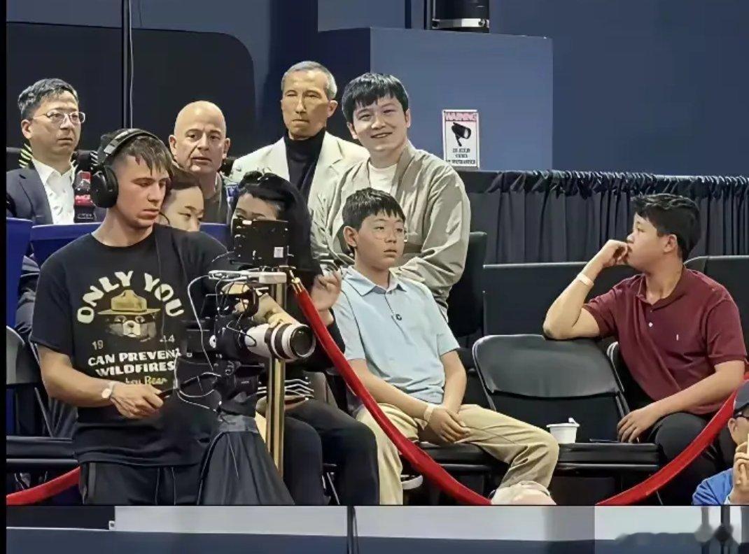 樊振东此番无缘本次世乒赛，并非教练组不愿征召，也并非他本人无心参赛。真正原因，是