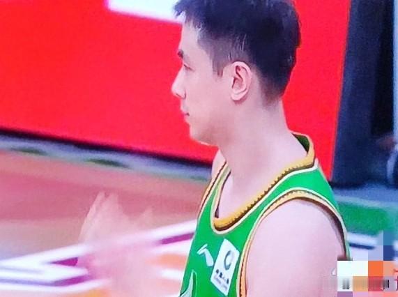 辽宁男篮兵不血刃战胜广州朗肽海本男篮
3月18日2025-2026赛季CBA联赛