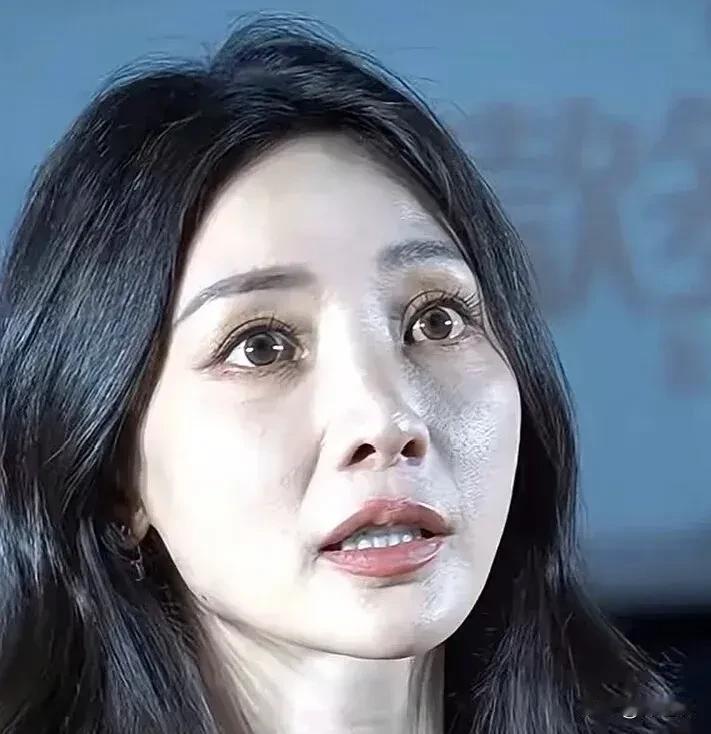 女明星的素颜状态，为什么还不如普通人呢 ，因为女明星们毕竟要天天拍戏，偶尔还要出