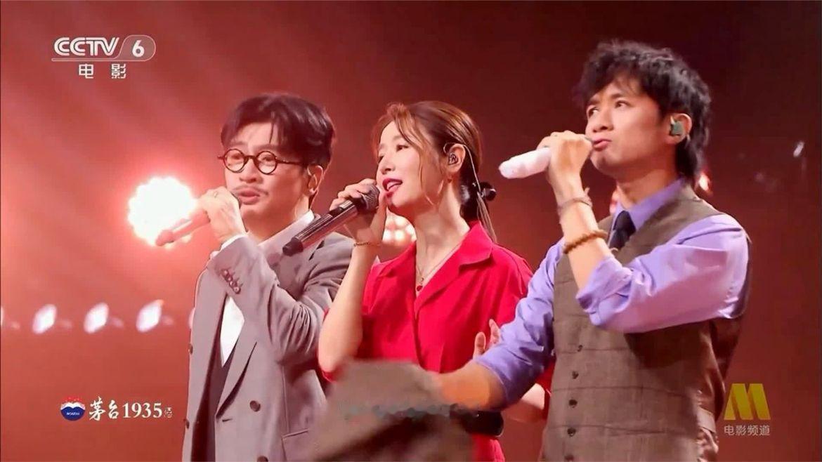 林心如、古巨基、苏有朋演唱《情深深雨濛濛》满满的回忆涌上心头