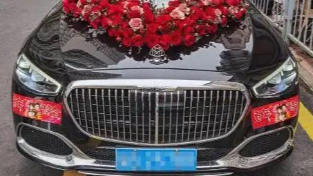 冷鹤花的财务情况。

购车总价：170万元
贷款金额：100万元
贷款月还款：1