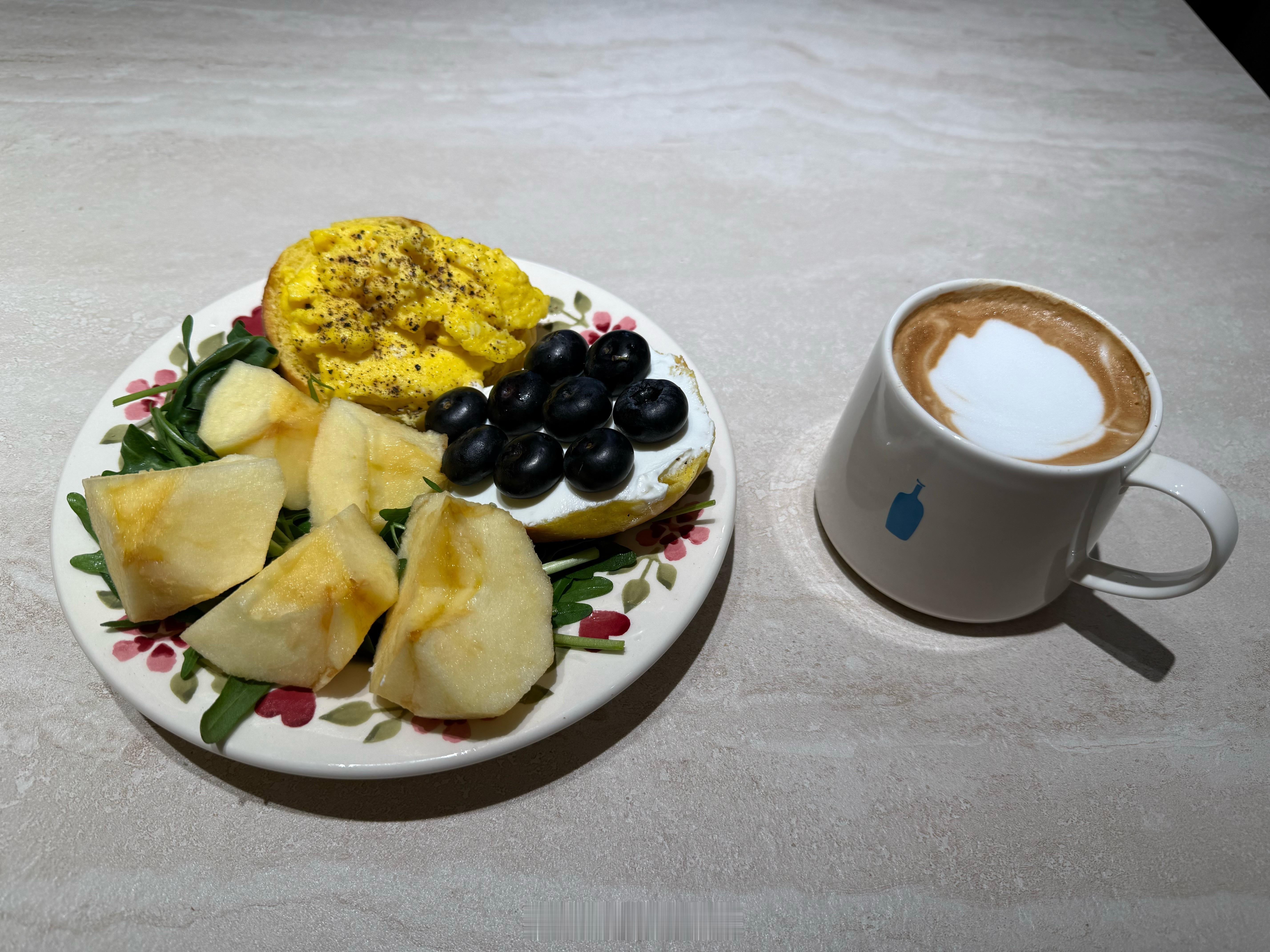 老婆做的homemade brunch突出一个扎实嗝～ 