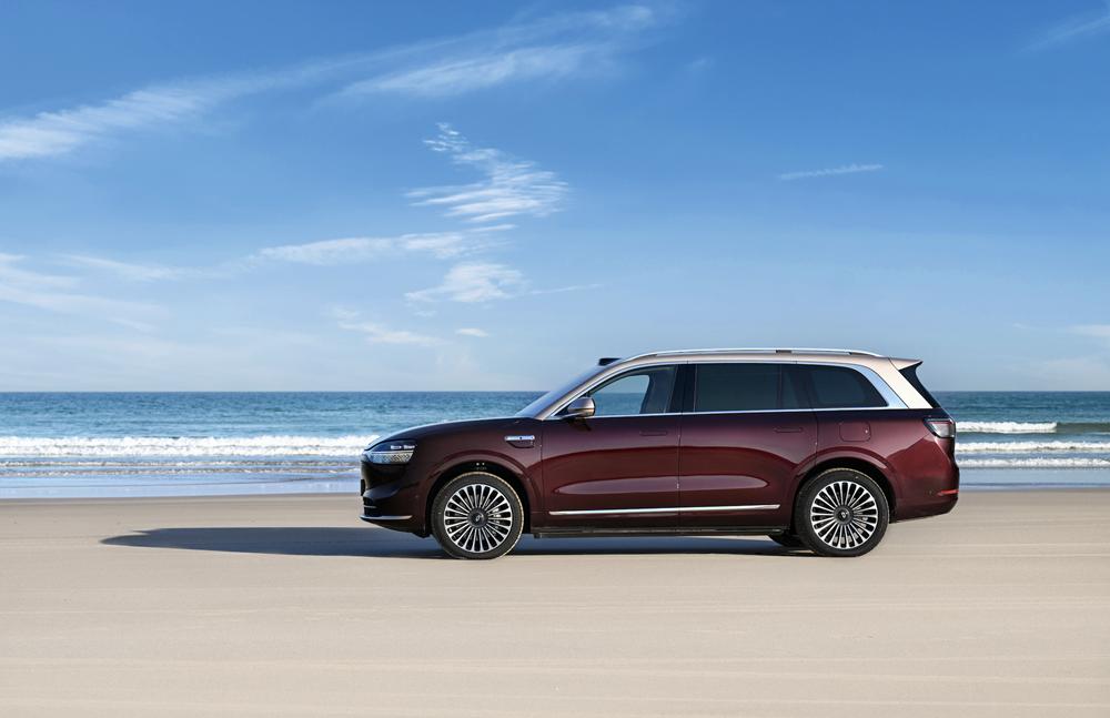 华为全栈科技赋能！问界M9累计27万交付，重塑高端车格局
问界M9累计交付破27