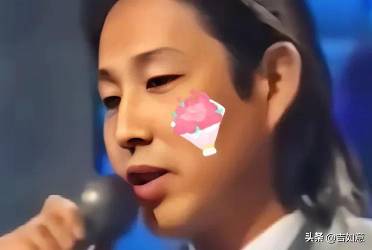 没想到他还有留长发这一面[奸笑]，好帅好年轻啊