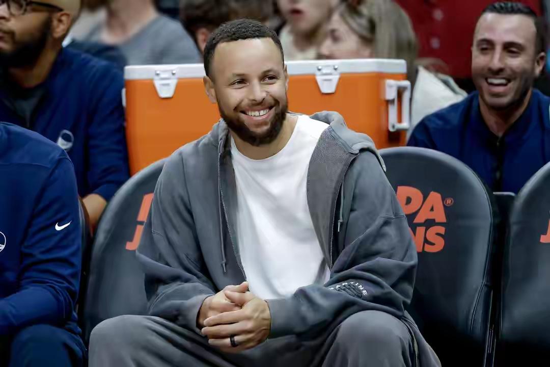 库里复出在即，快船怕了吗？
巴特勒、穆迪赛季报销，勇士这套超级残阵依旧接连拿下独