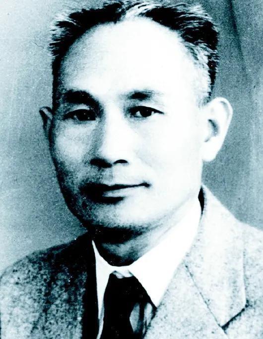 1978年部长项南参加特工梁明德葬礼，省委书记不解原因，他坦言：这位特工其实是我