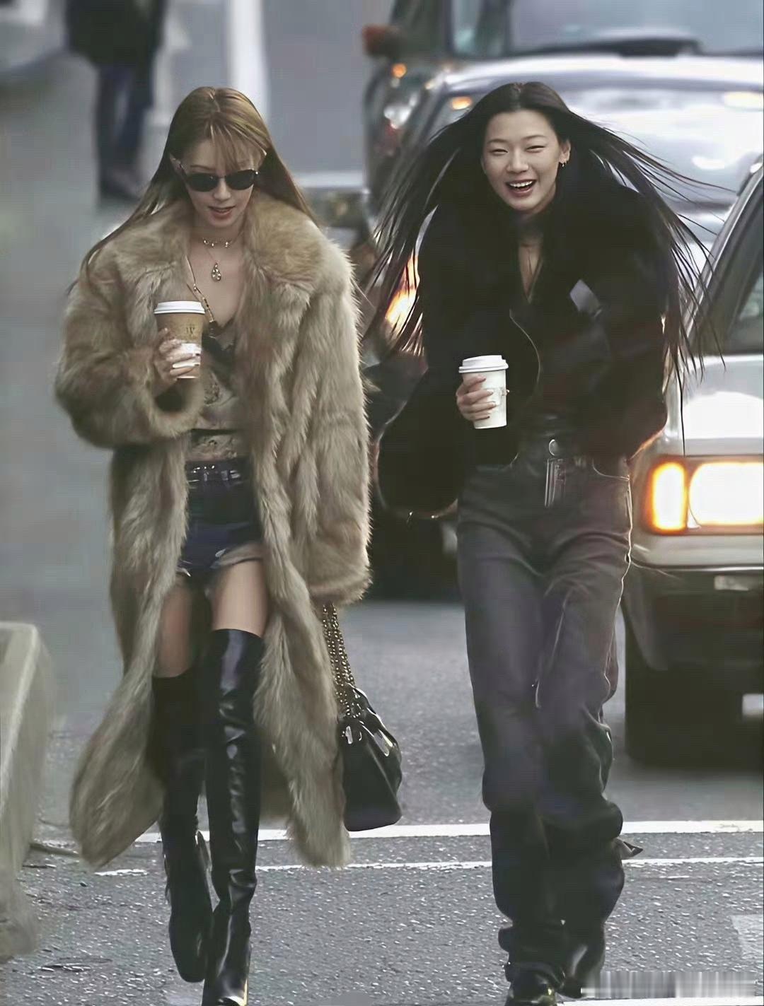 这种穿搭怎么没有在国内流行起来？感觉还挺美的。 