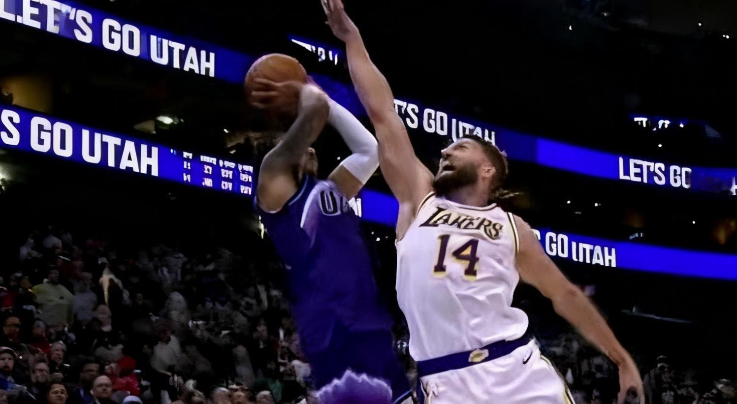 G16 vs爵士 大杀器救主1.差点浪没的一场比赛，松松垮垮的气质延续了整场。刚