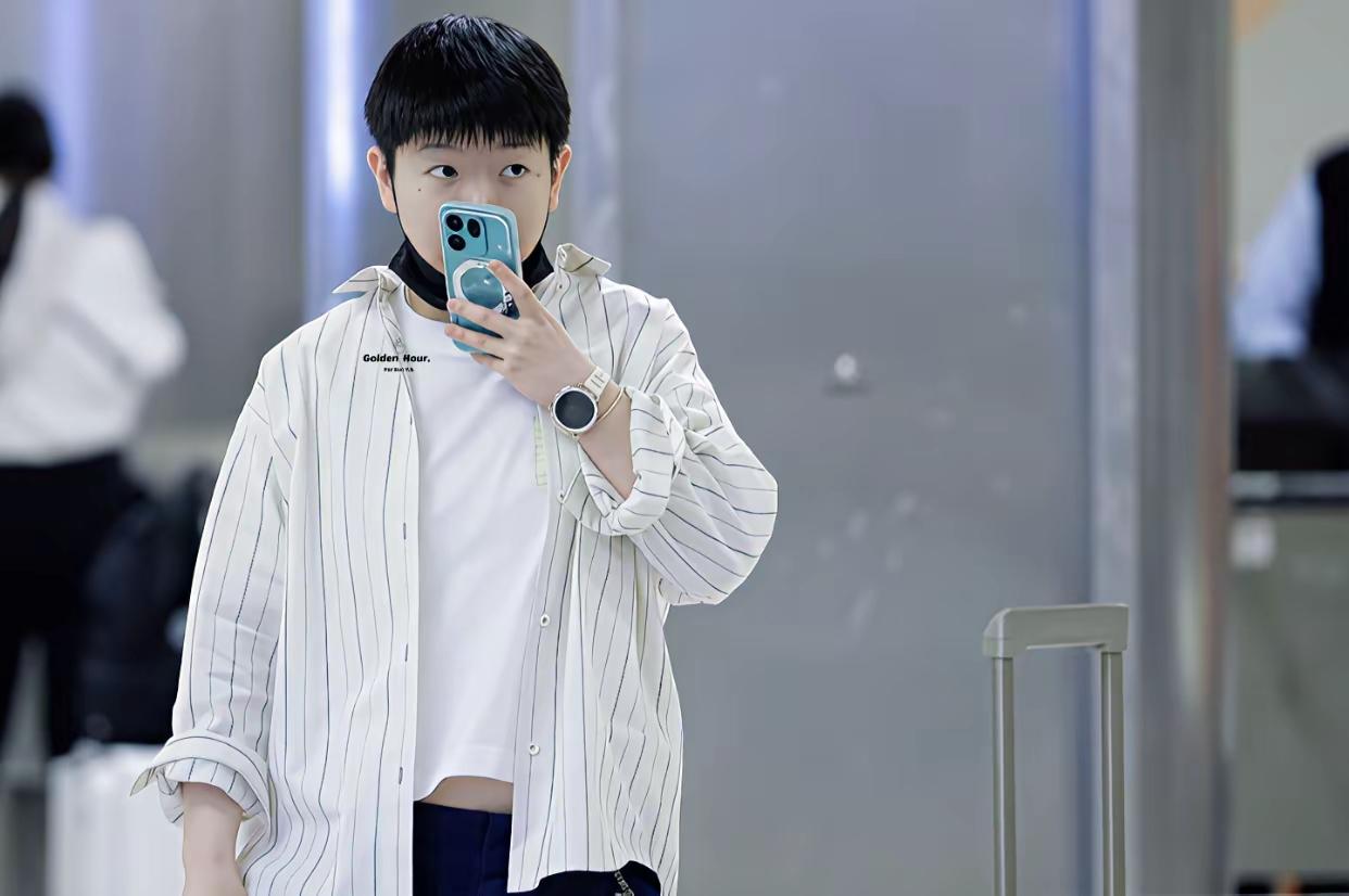 莎莎报喜：平安抵达洛杉矶！莎莎之喜，全国人民之喜也！莎妈高兴，爷爷奶奶都高兴啊！