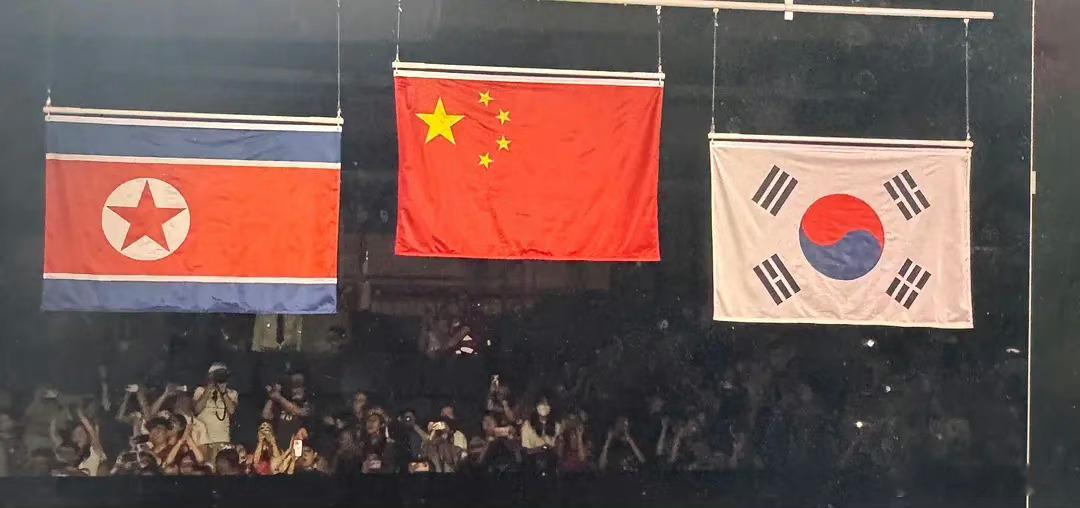 #这一刻体育无国界了# ​​​我们是什么三八线吗哈哈哈哈哈 ​​​