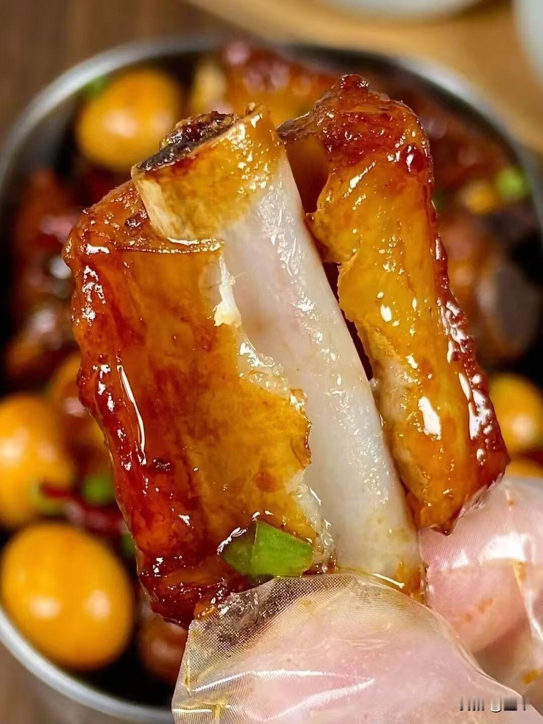 为什么有了AI之后，大家购买商品的兴趣反而越来越低了？
 
不知道你有没有发现一