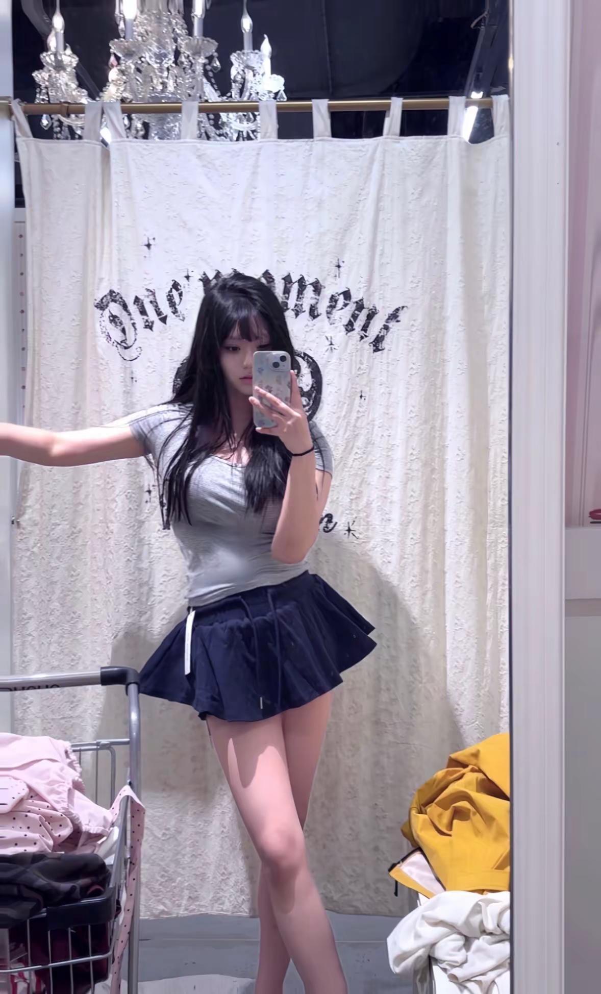 算了你骂吧 我要长的跟你一样丑 穿的跟你一样土 生活跟你一样不堪 我也会变得阴损