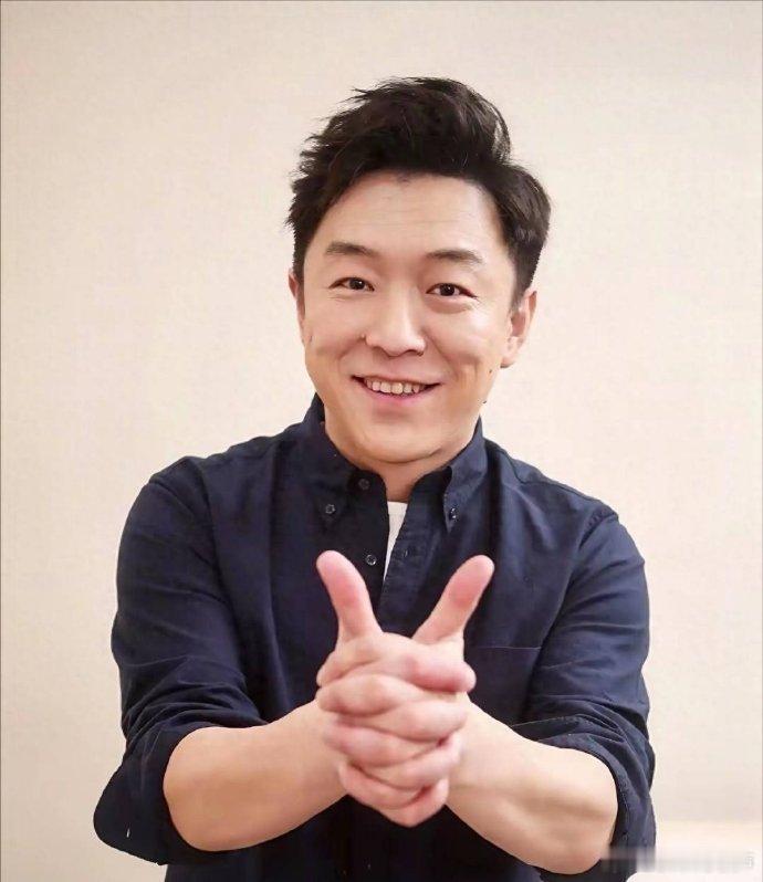 黄渤称最想演偶像剧黄渤坦言想尝试偶像剧，初听只觉有趣，转念一想，独特反差人设经他