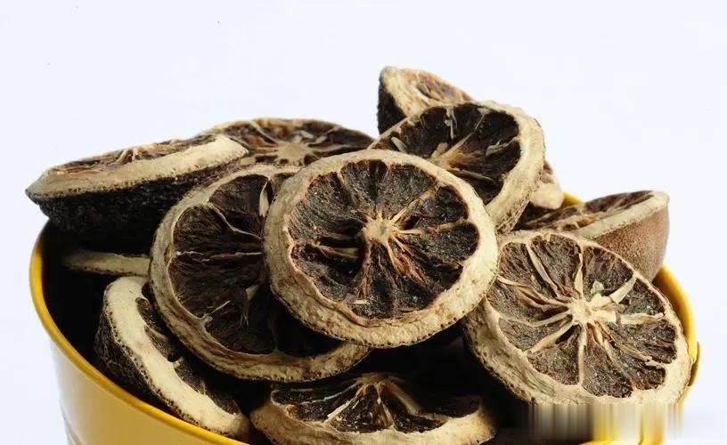 教你在家轻松制作止咳水，每天喝一杯，孩子咳嗽好了
 
今天教大家一个好用又便宜又