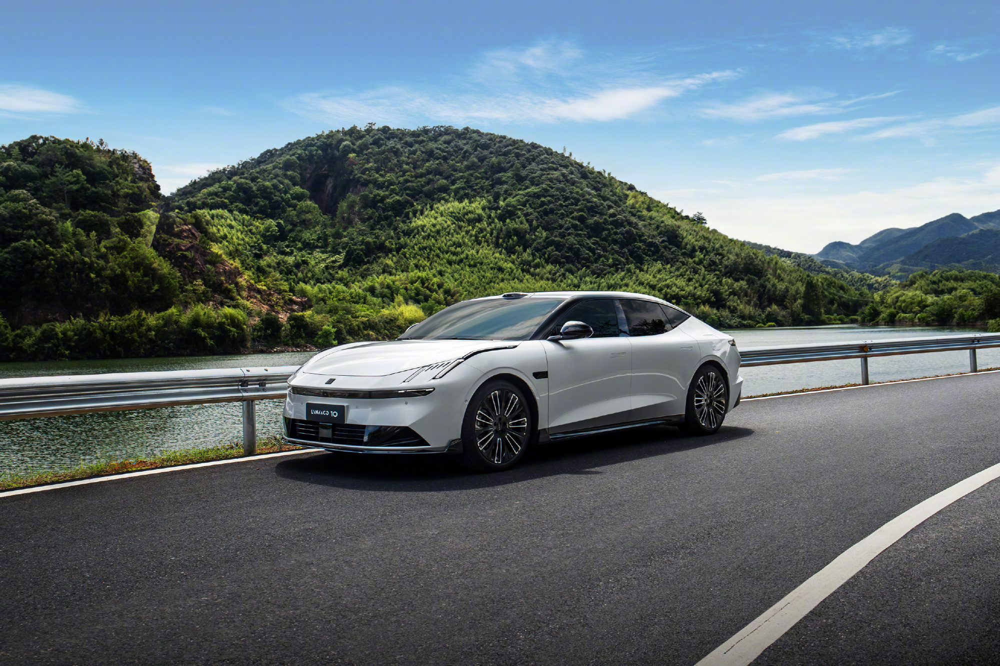 领克10EM-P销量快速突破2万领克10EM-P销量增长挺快啊，三个月销量都突破