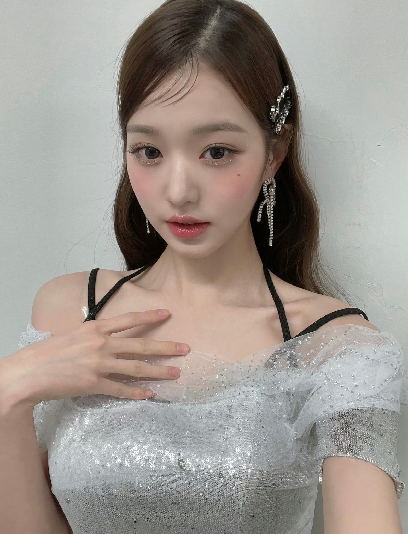 招魂粗眉 招魂淡妆 