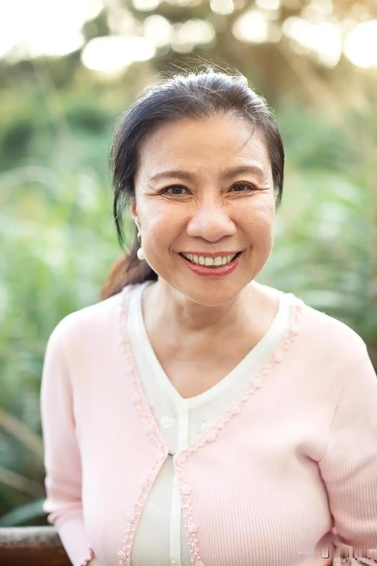 女人50，为何总觉得“自己”不老
……
最近，发现一个不可思议的现象。女人50，