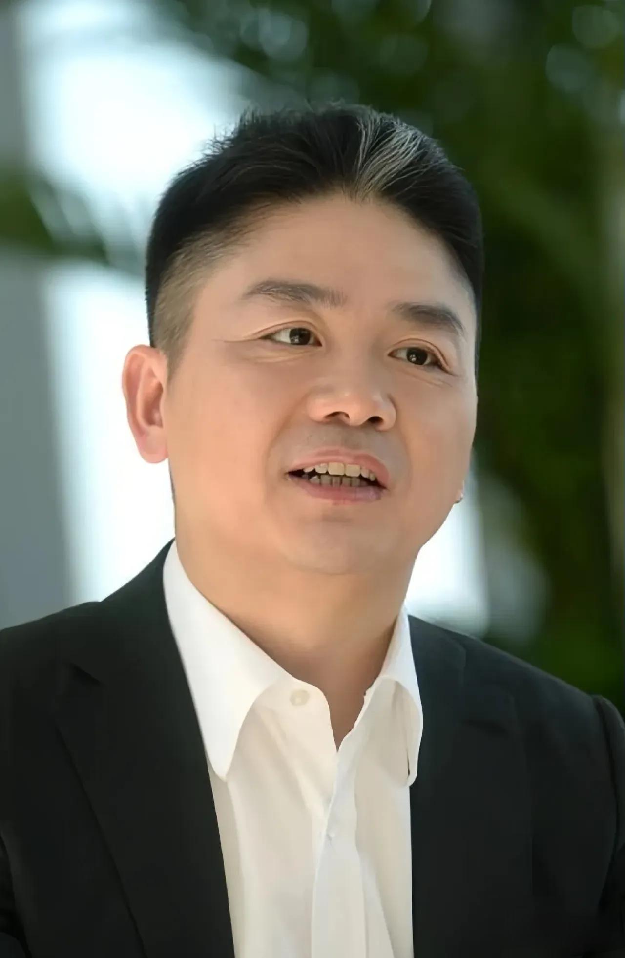当年，刘强东给母校捐了1000万，指定资助贫困大学生，可两年后这笔钱却原封不动，