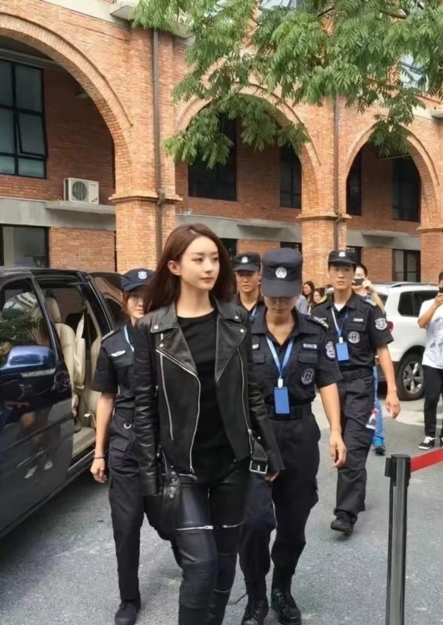 赵丽颖 这是谁家的小兔兔呀 