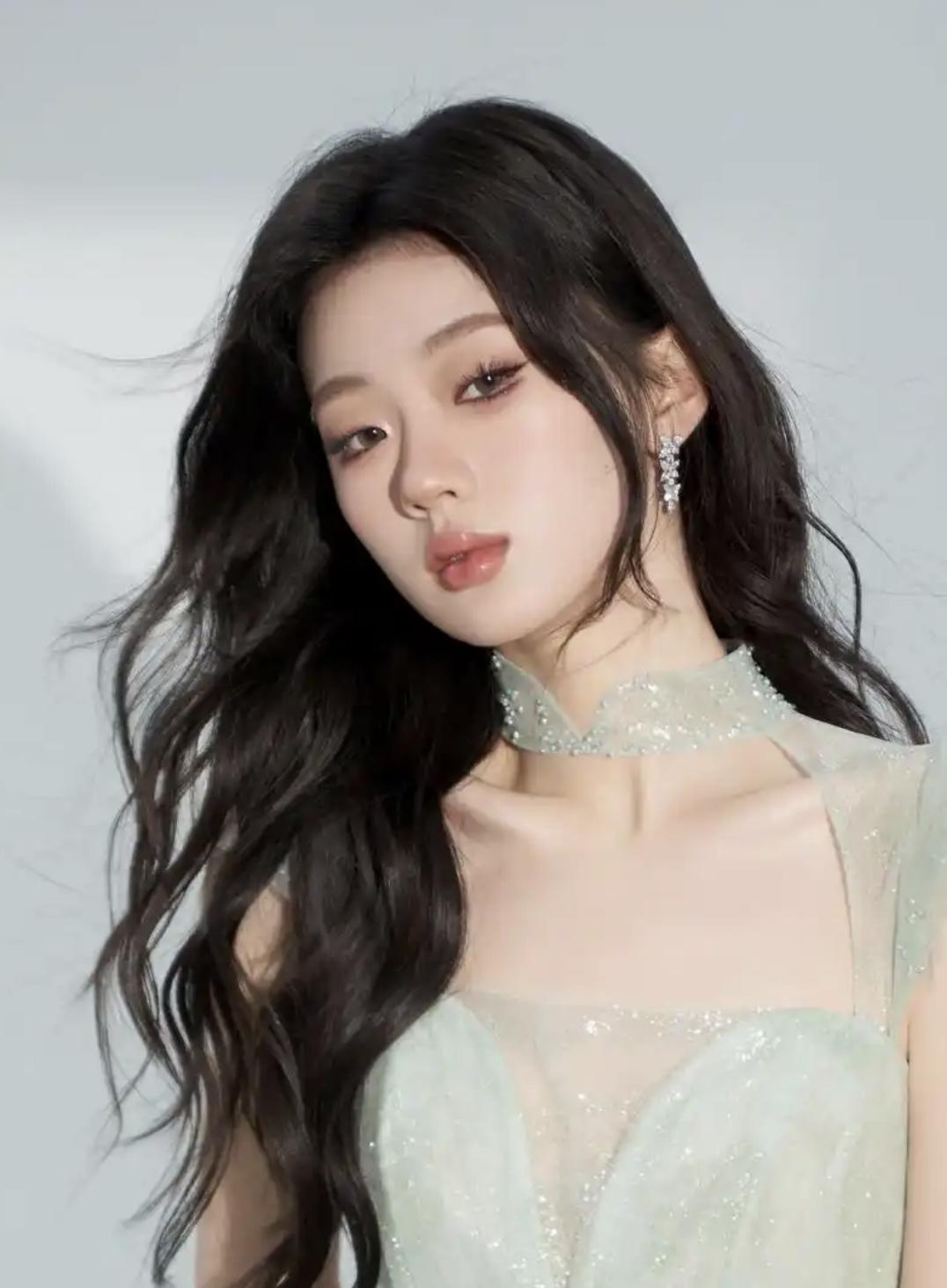 先说最狠的：法律红线踩不得。偷税漏税、吸毒、酒驾带案底的，永久拉黑，再火也救不回