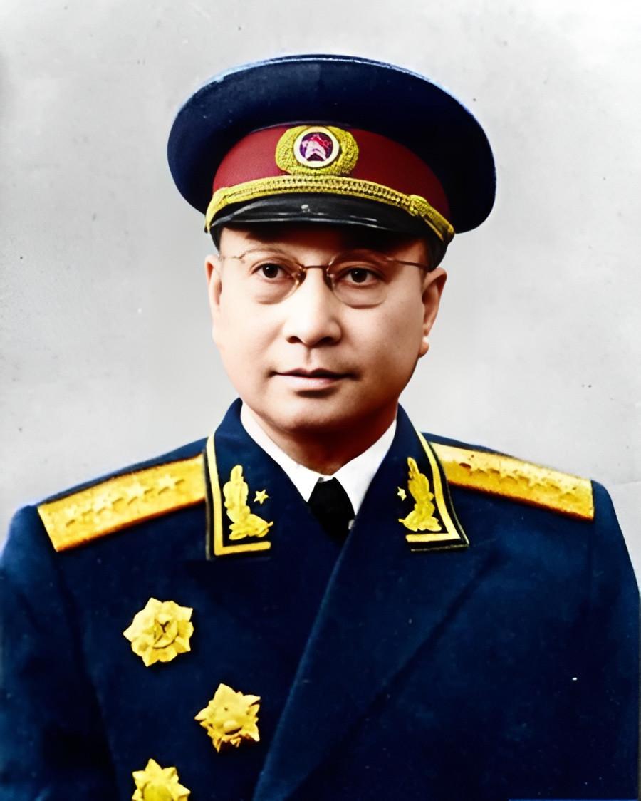 1961年，陈赓逝世，得知消息的蒋介石失魂落魄，悲痛不已，他下令设灵堂祭奠，并饱