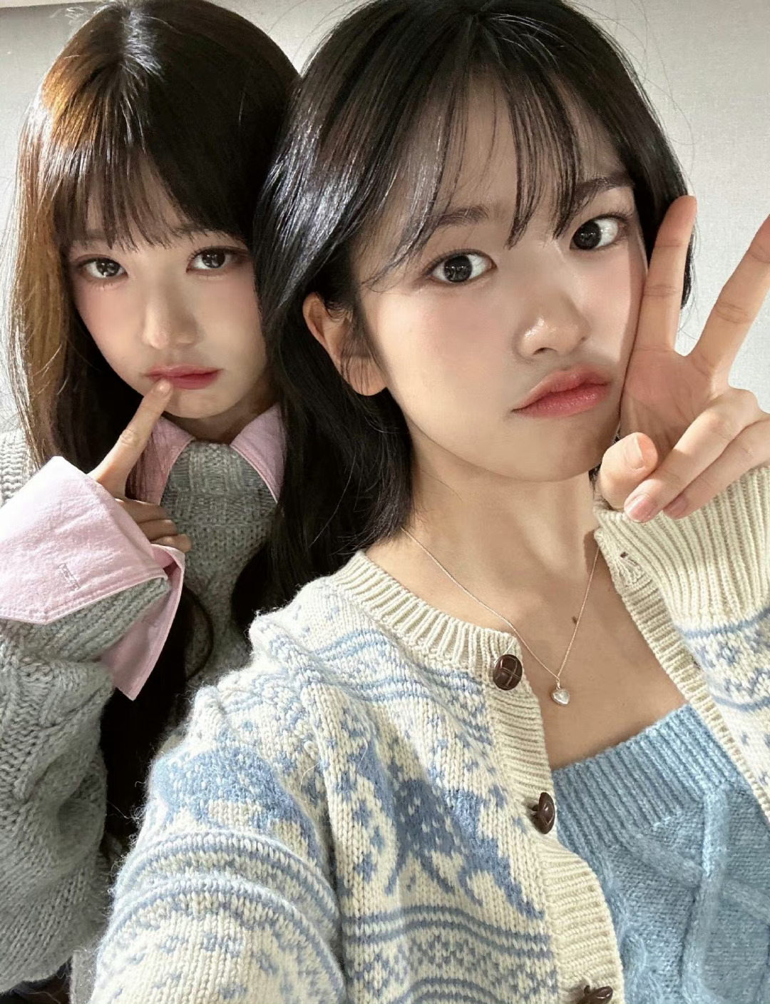 👭💕 ​​​