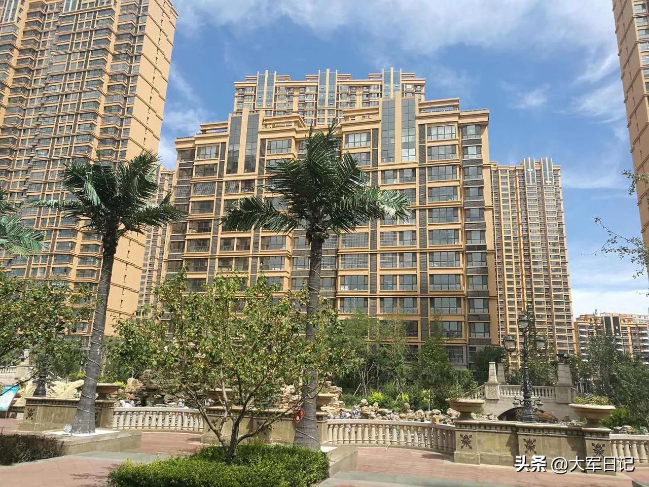 真被气笑了！116万的房子，张口就砍到90万
 
同事一套116万买的房子，挂在