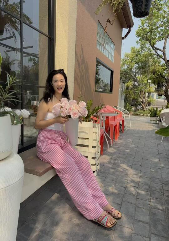 好喜欢格纹裤子💃🏻粉嫩嫩的