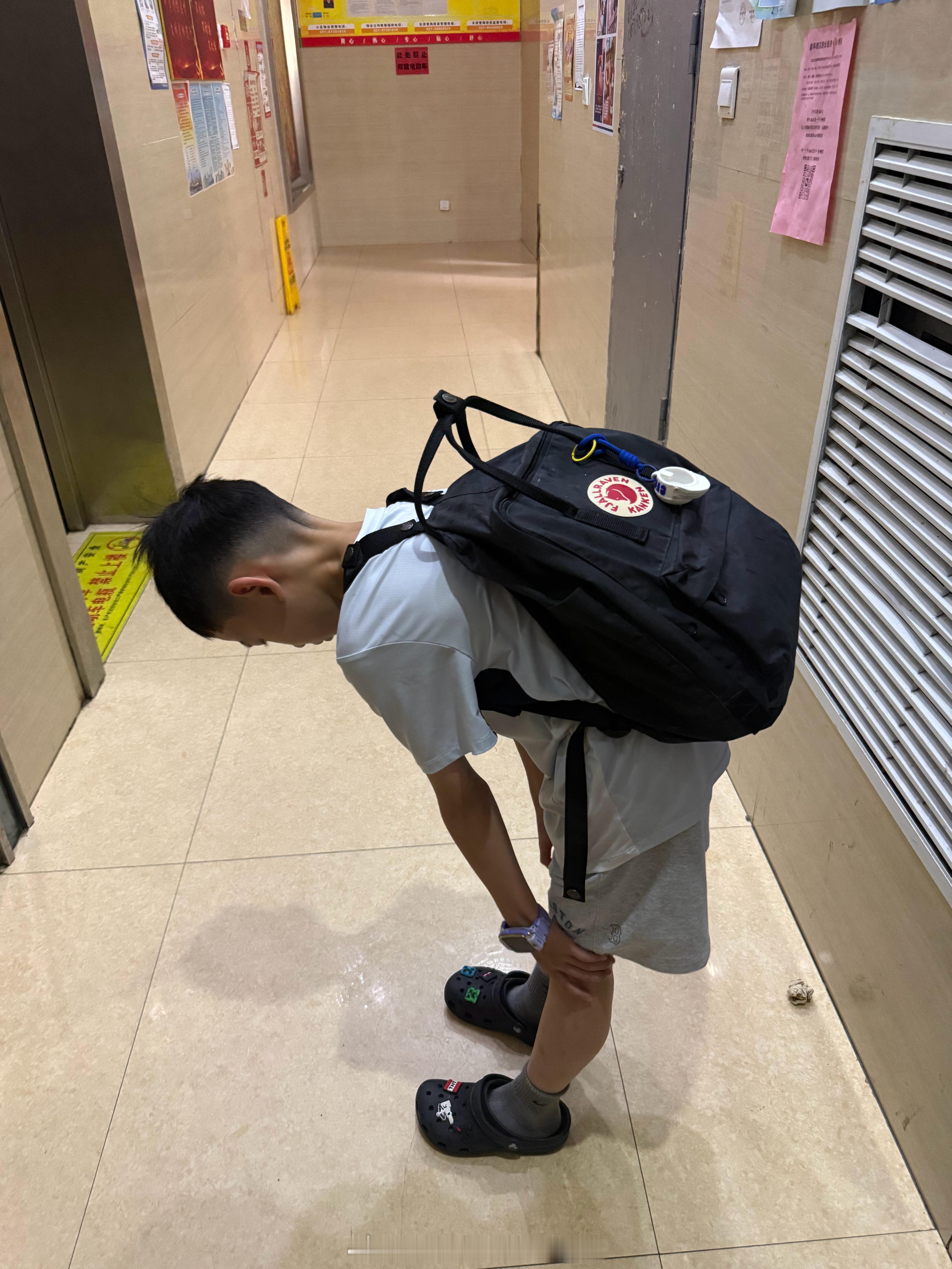 带娃没规律的时间让人害怕，我还是习惯早上6点起来做早餐上学的日子 