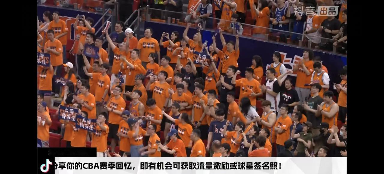 CBA总决赛第一场，上海101：90大胜浙江广厦，几个球员值得关注：
1、浙江三