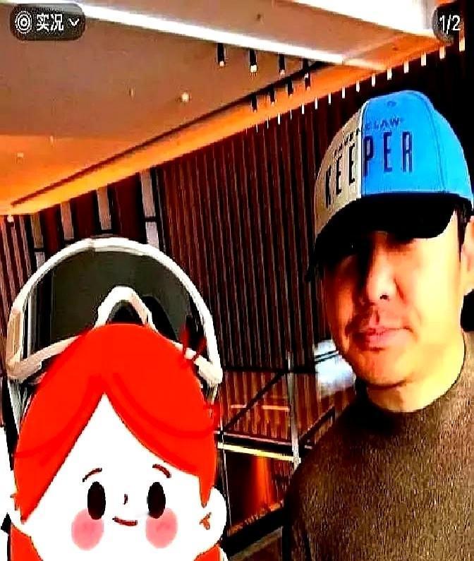 沈腾滑雪又被“抓包”啦！游客张嘴就甩十年前老梗“马什么梅”，腾哥摘护目镜秒回“马