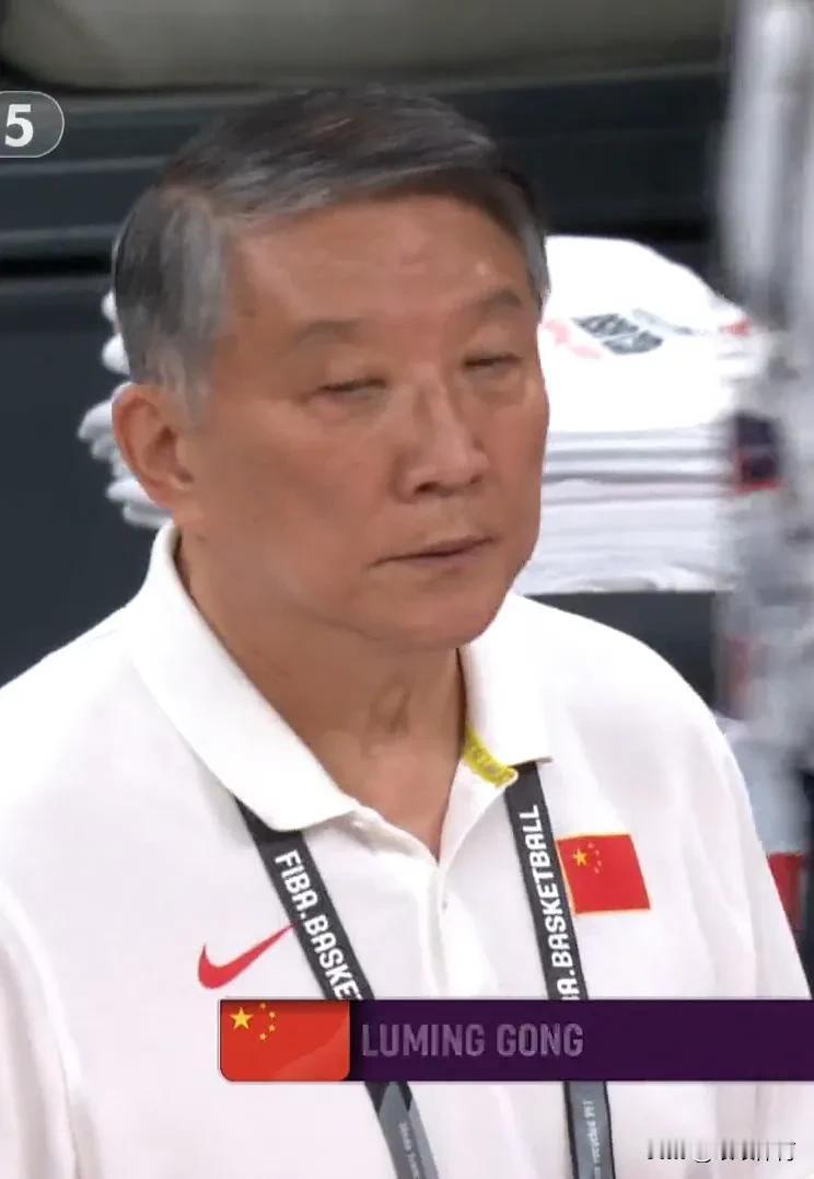 【中国女篮81-90不敌日本未能闯进亚洲杯决赛】
日本队的三分球命中率50%，共