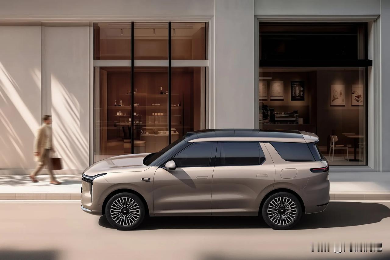 作为开了多年燃油车的老车主，身边不少朋友都换上了新能源车，我也一直想换一台兼顾家