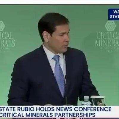 美国驻华使领馆突然发了条消息，直接点名中国。

内容很直接：总统说了，21世纪的