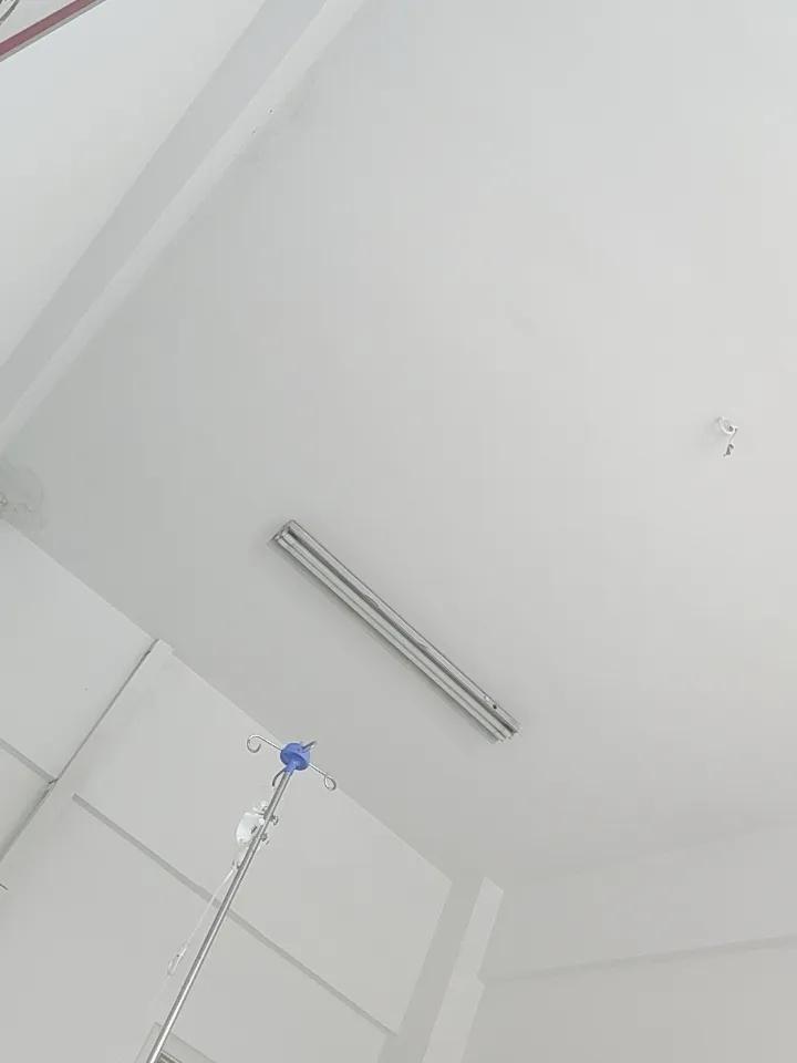 今年夏天真的太邪门了
 
今年夏天真的太邪门了，身边好多朋友身上都出现了一模一样