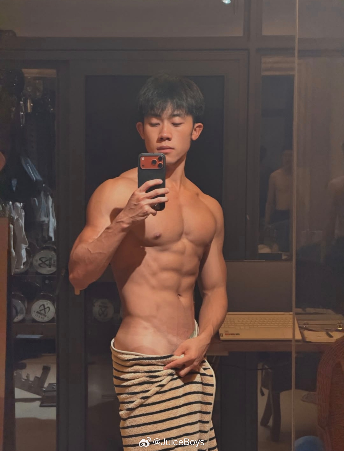 🤳 