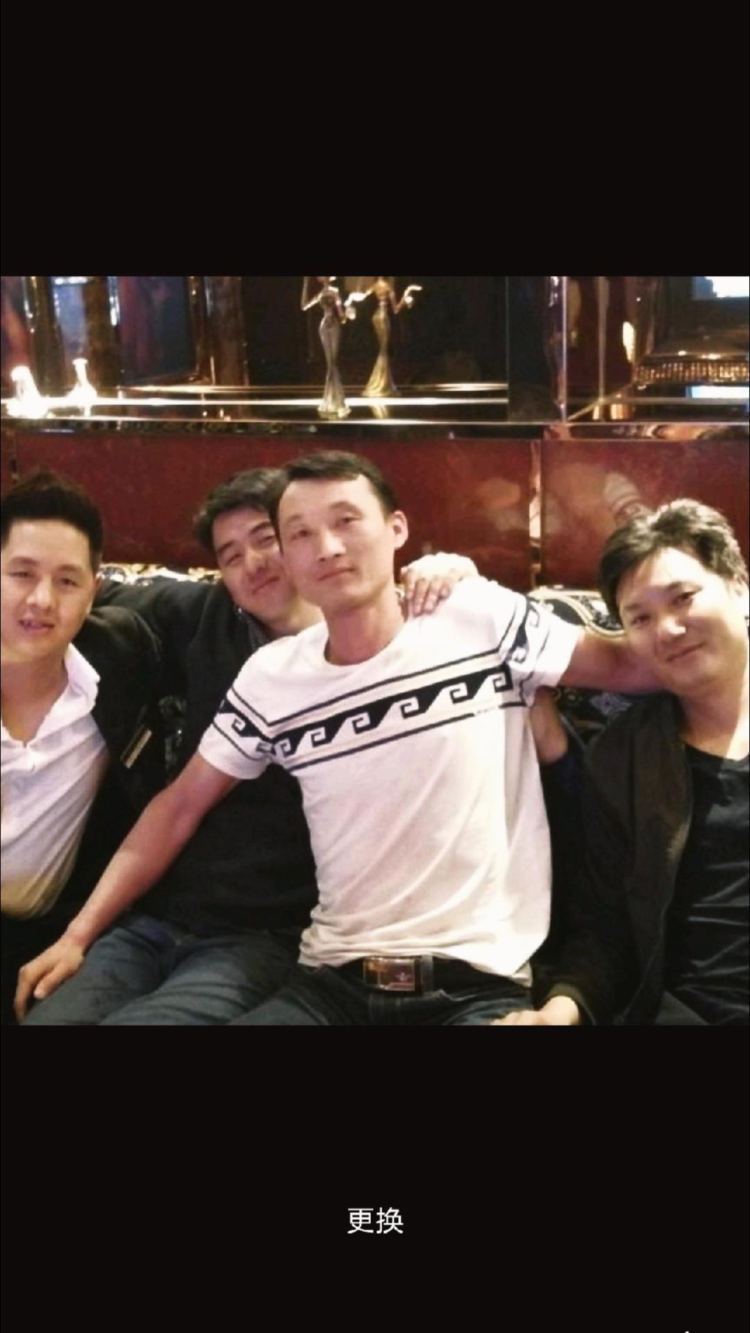 #每一张照片都是满满的回忆 #曾经的少年已不再年少 #给生活找点乐子 