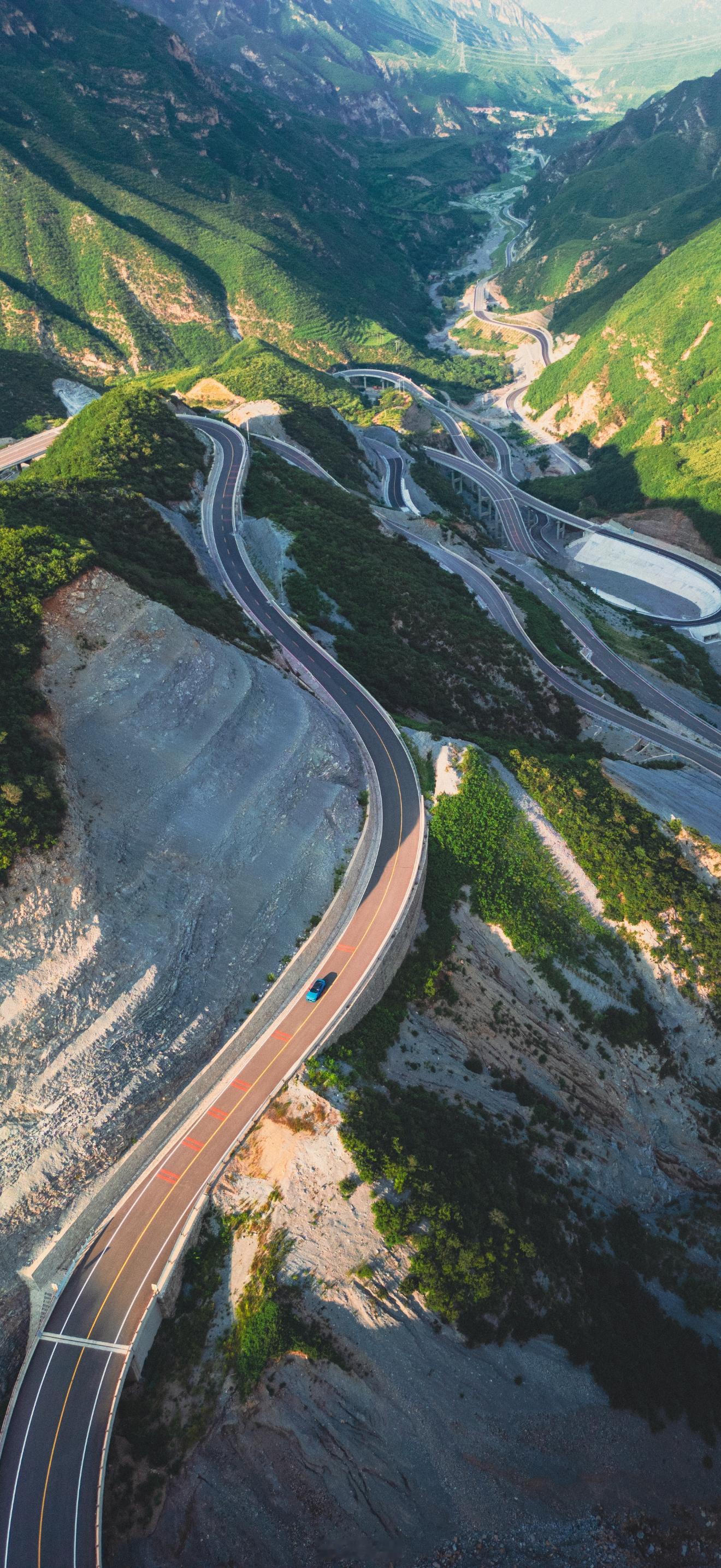 壁纸时间 自由，随山路起伏⛰️你的下一台车 北京