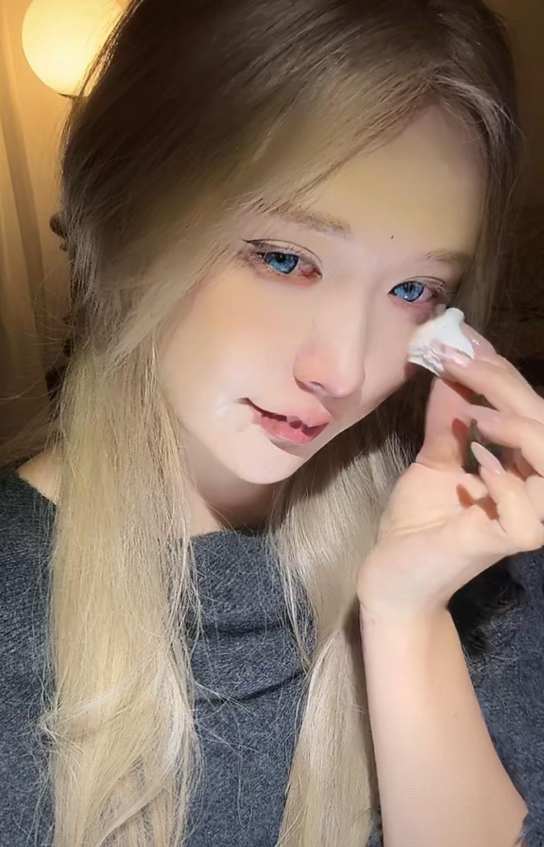 哭到一半觉得太漂亮了能懂吗。。。。。。。。。。。。。。。。。。 