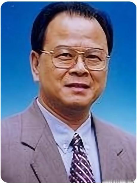 他曾任株洲市委书记。1941年出生，湖南株洲人，1963年参加工作，株洲航空工业