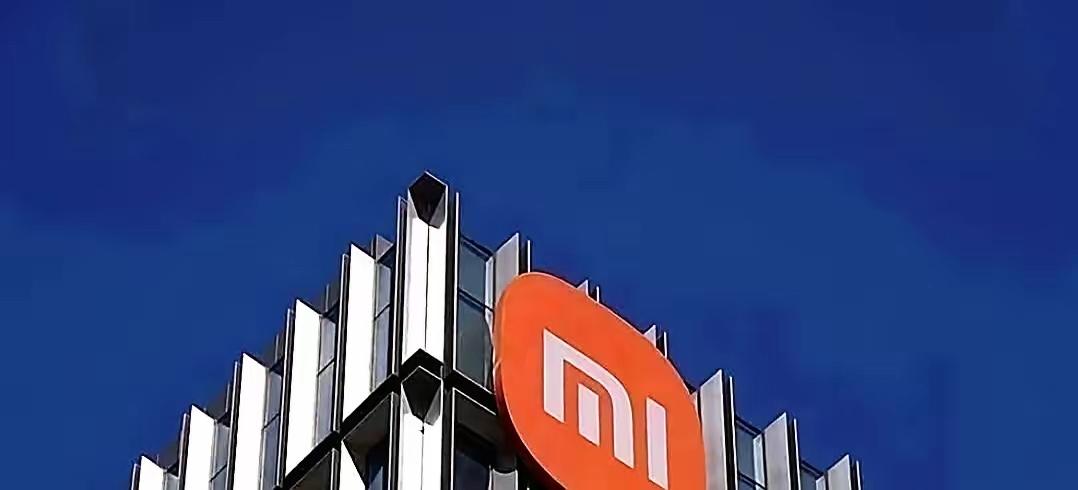 盯着这份财报看了半天，手里的茶都凉透了。
京东累死累活，满世界建仓储、养着几十万