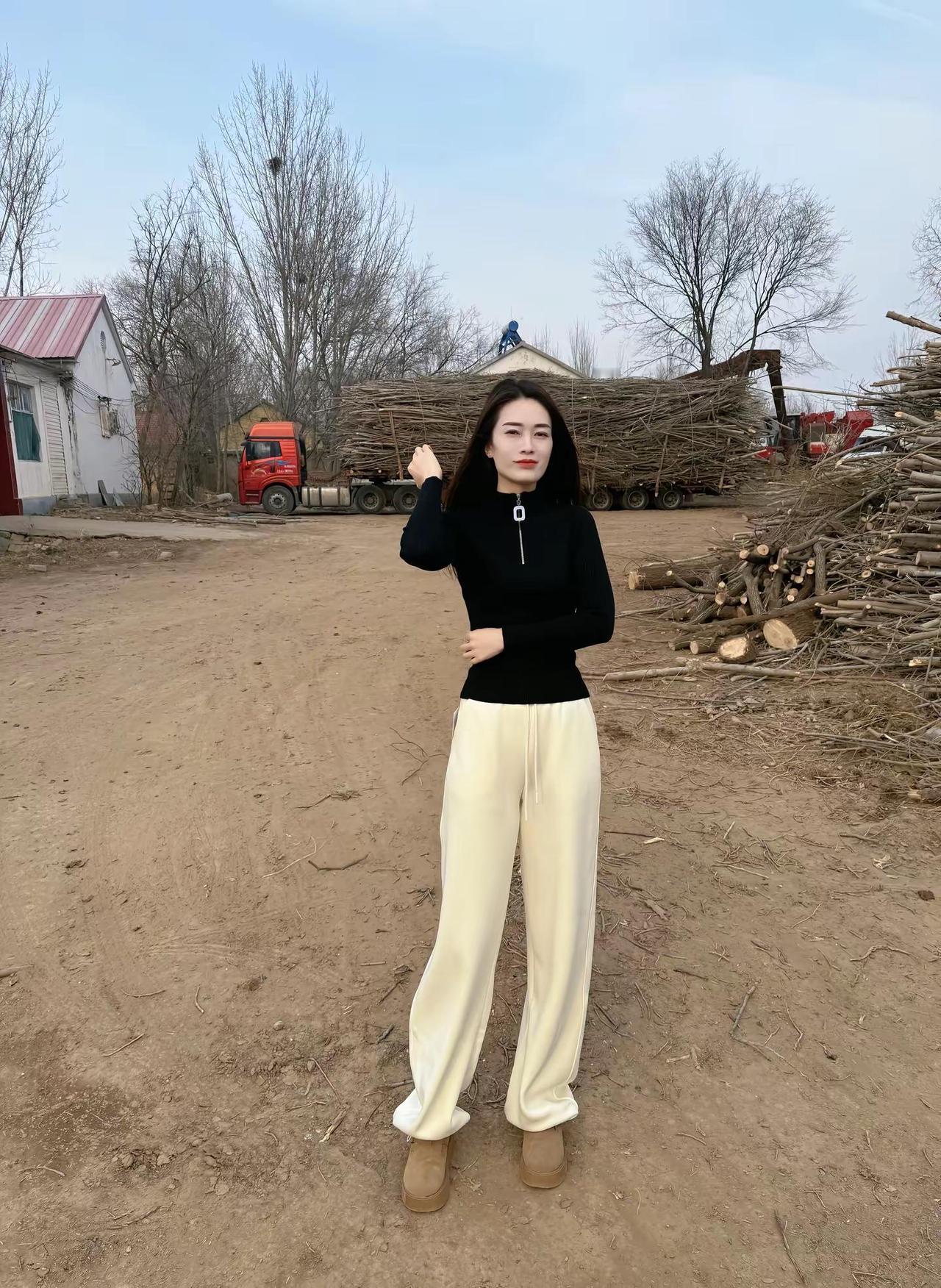 人总需要片刻的快乐，                   来爱上这日复一日的生活