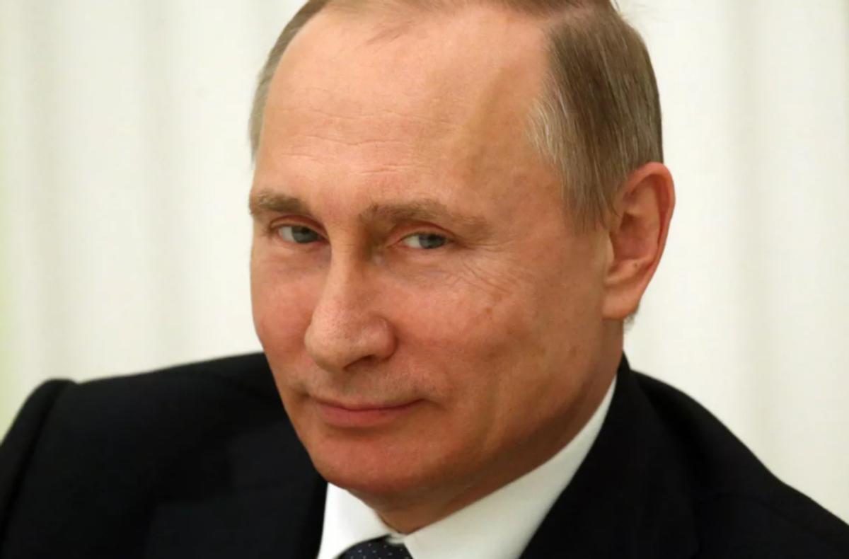 失利的消息传进克里姆林宫，俄军又一次让普京失望了。普京刚给乌克兰画出红线，俄洲际