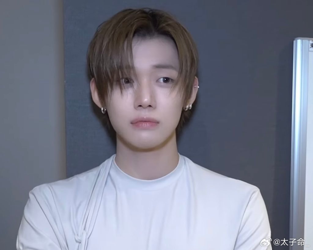 女人偷吃被发现后会露出的表情 ​​​