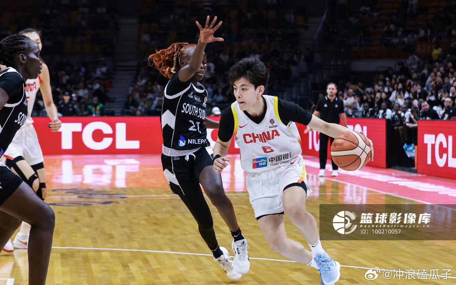 中国女篮战胜南苏丹女篮恭喜！ 世界杯资格赛第三战，中国女篮86-76战胜南苏丹女